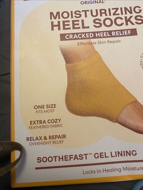 Moisturizing Heel Socks for Cracked Heels - Yellow